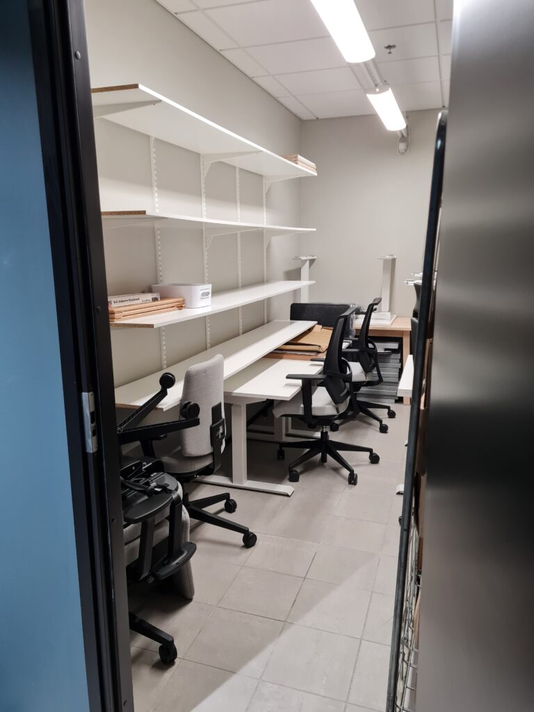 Crazy Town varaston järjestely